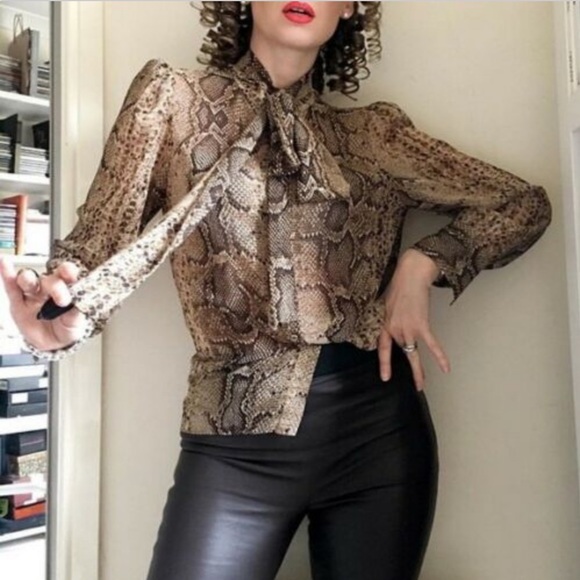 Zara snakeskin print blouse with neck tie - Picture 2 of 15